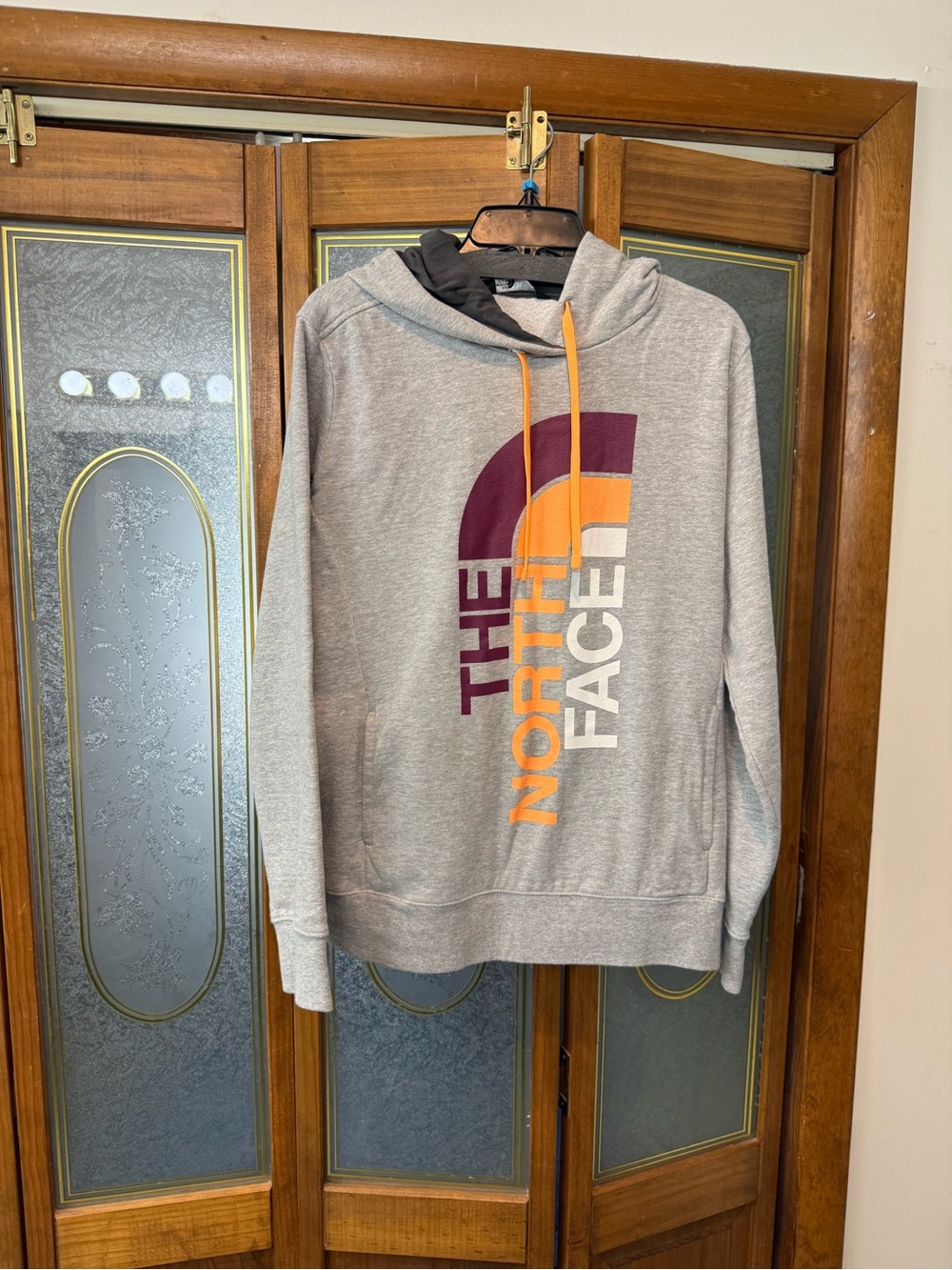 The NORTHFACE Ladies Gray Hoodie Sweatshirt with Orange Accent, EUC